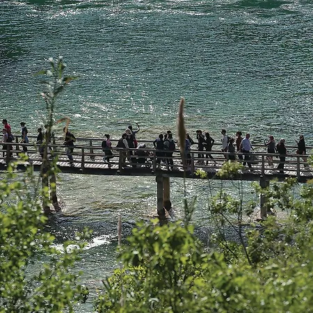 Дом отдыха 6 Bedroom Gorgeous In Дрниш