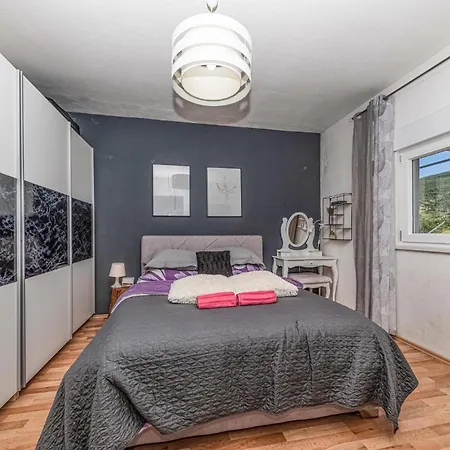 6 Bedroom Gorgeous In 度假居